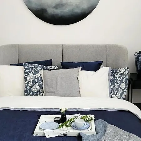 Modern Comfort Next To Historic Sights Apartamento